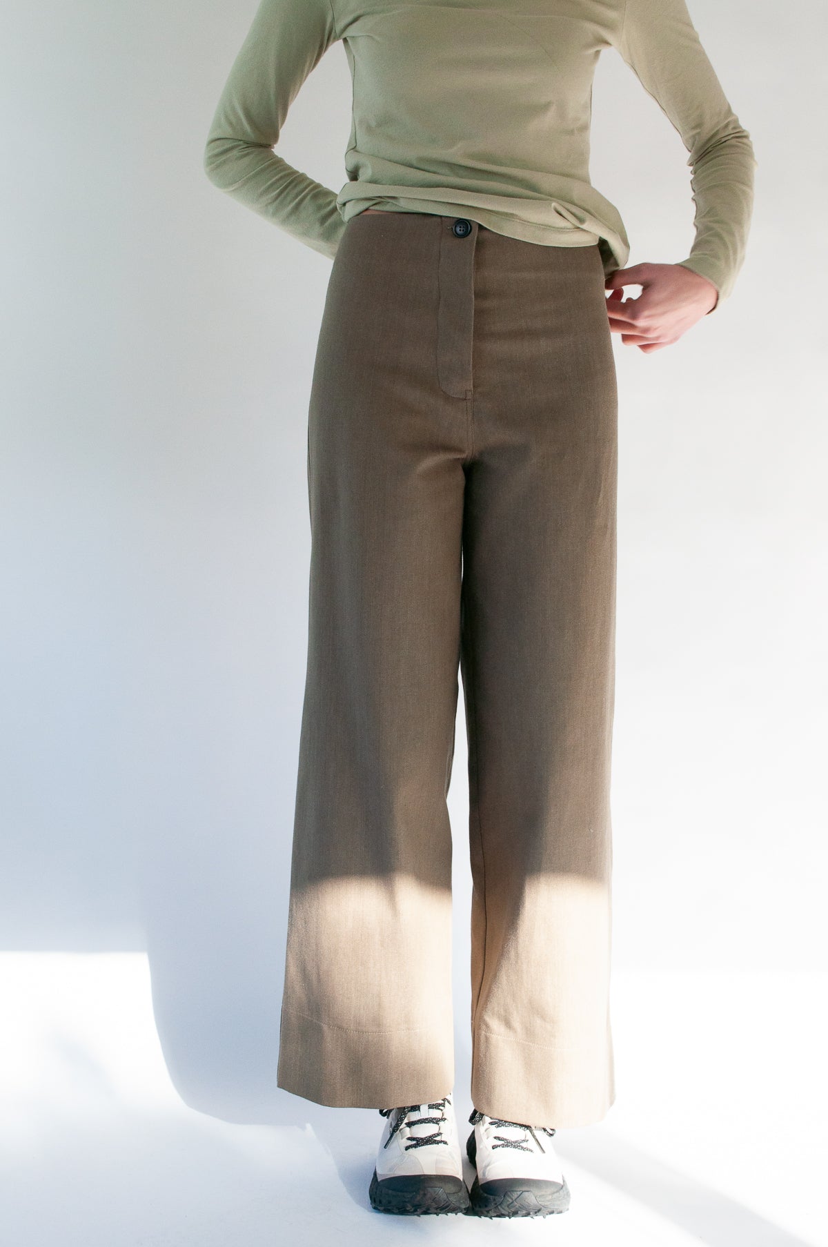 Ya Pant | Olive $370
