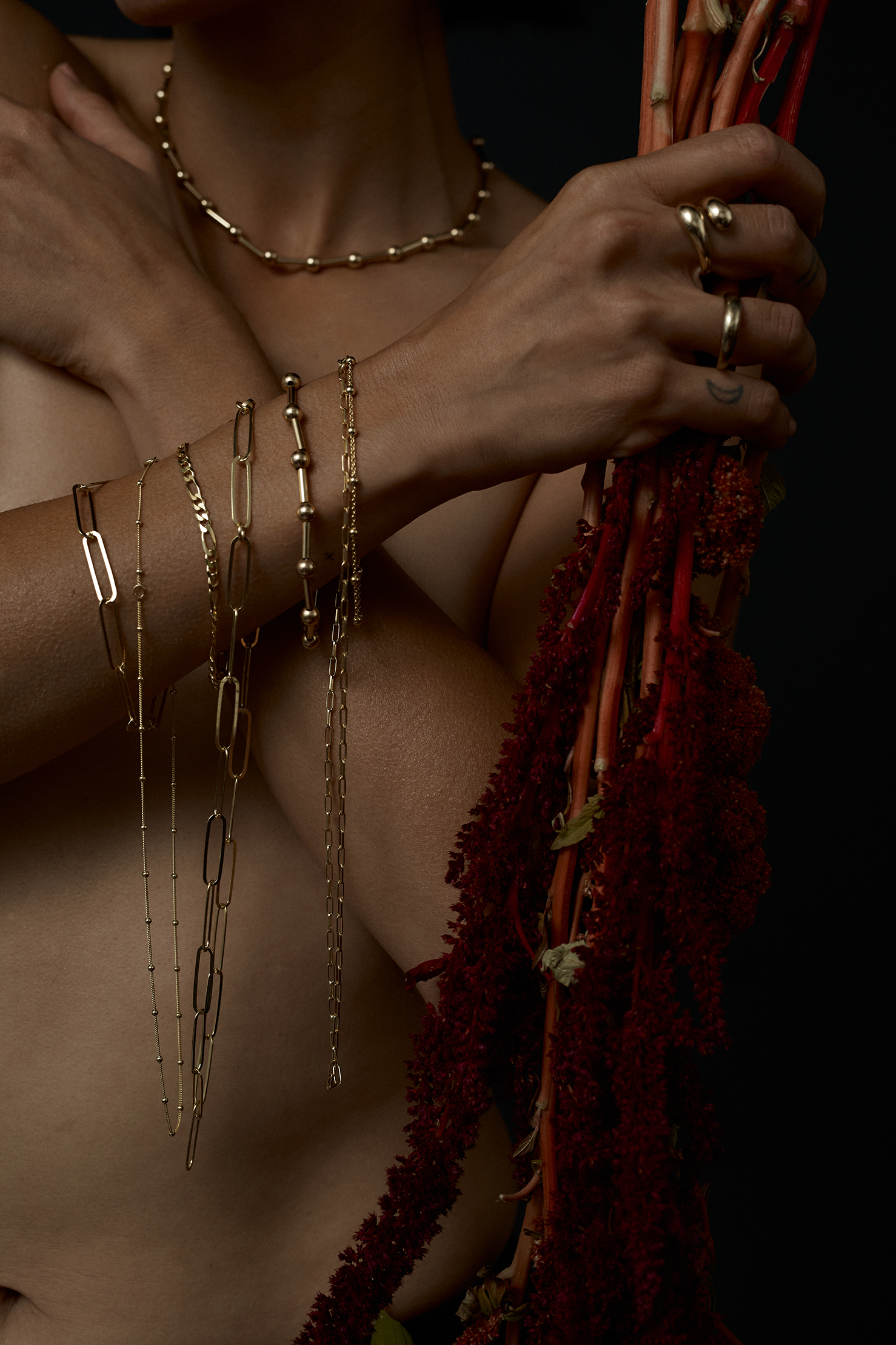 NEW ESSENTIALS | MAXI OBLONG BRACELET $129