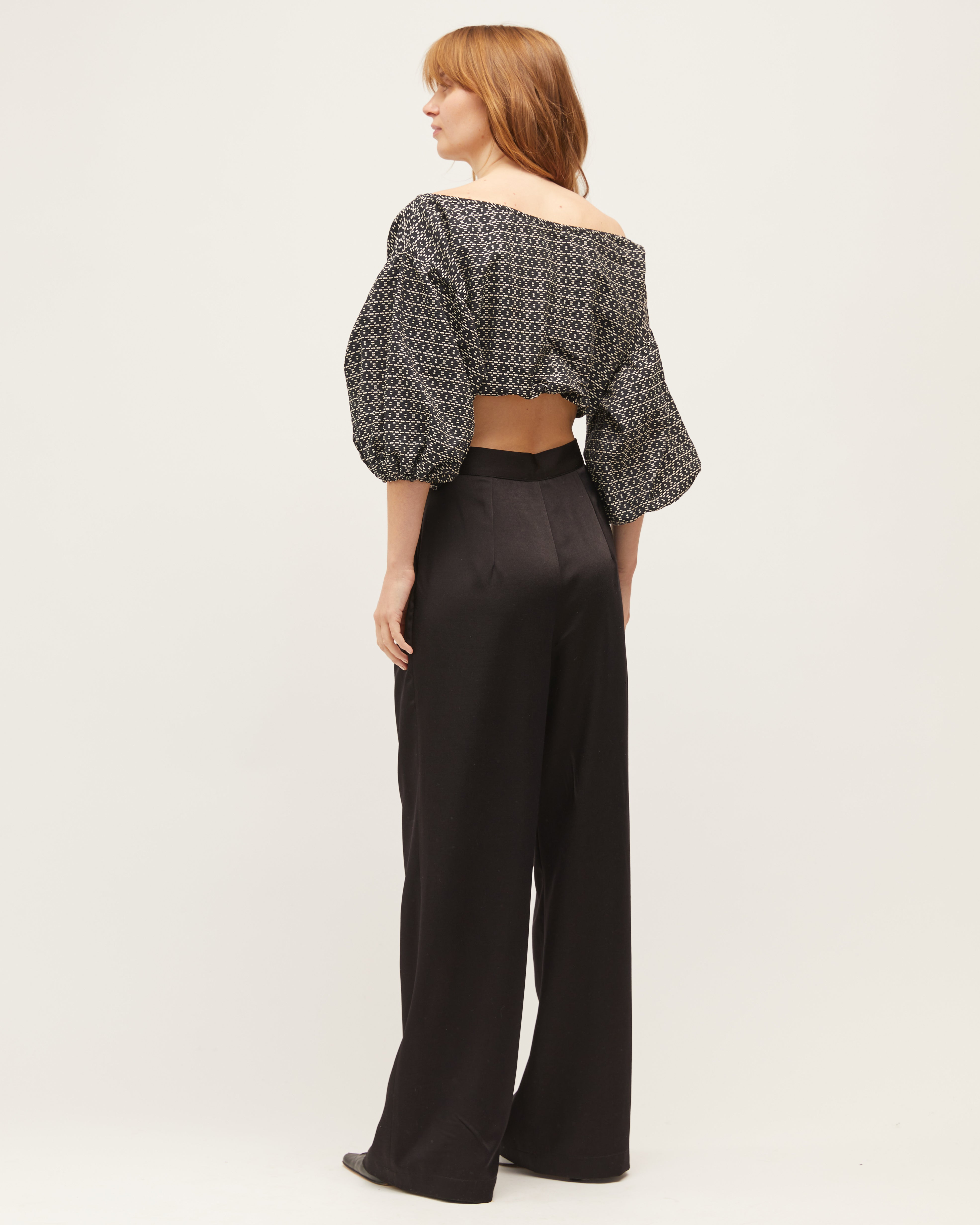Louie Extra Crop | Black & Sand $245