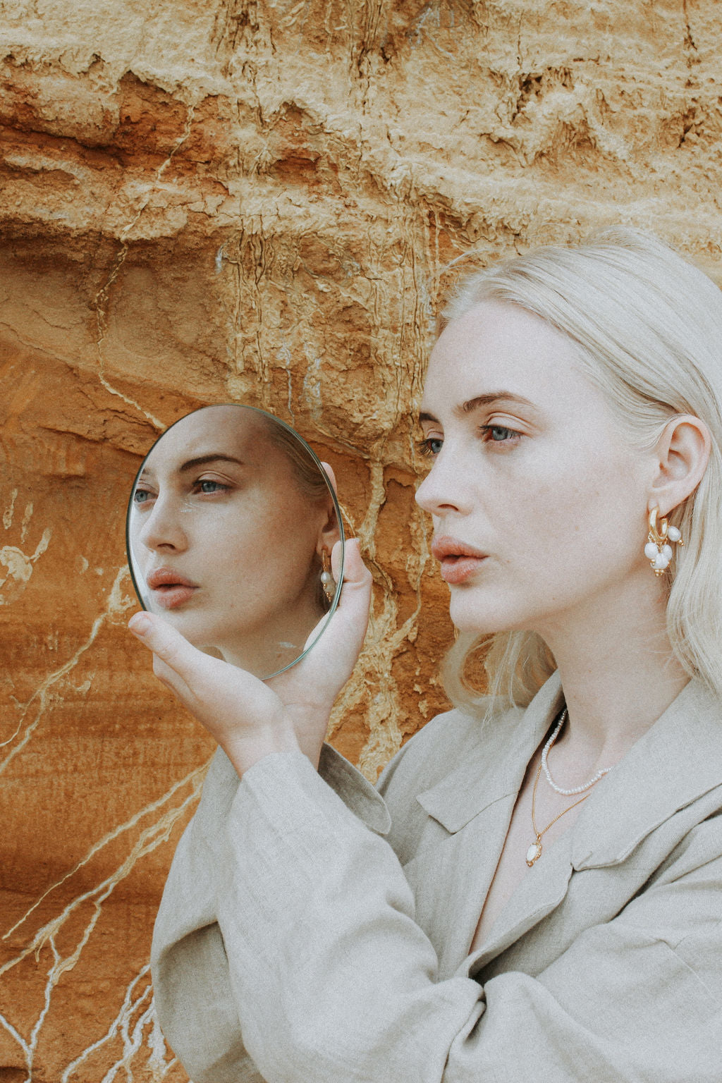 ESSENTIALS | Farah Hoops | $189