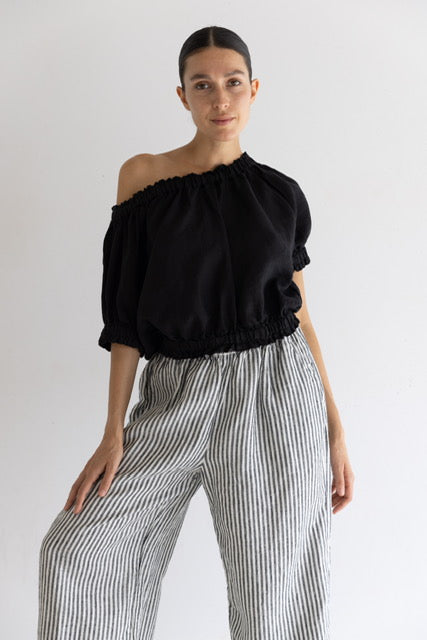 Ruffle Linen Top | Noir $215