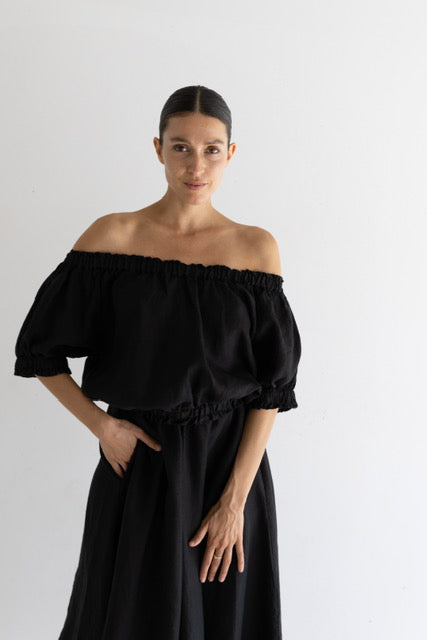 Ruffle Linen Top | Noir $215