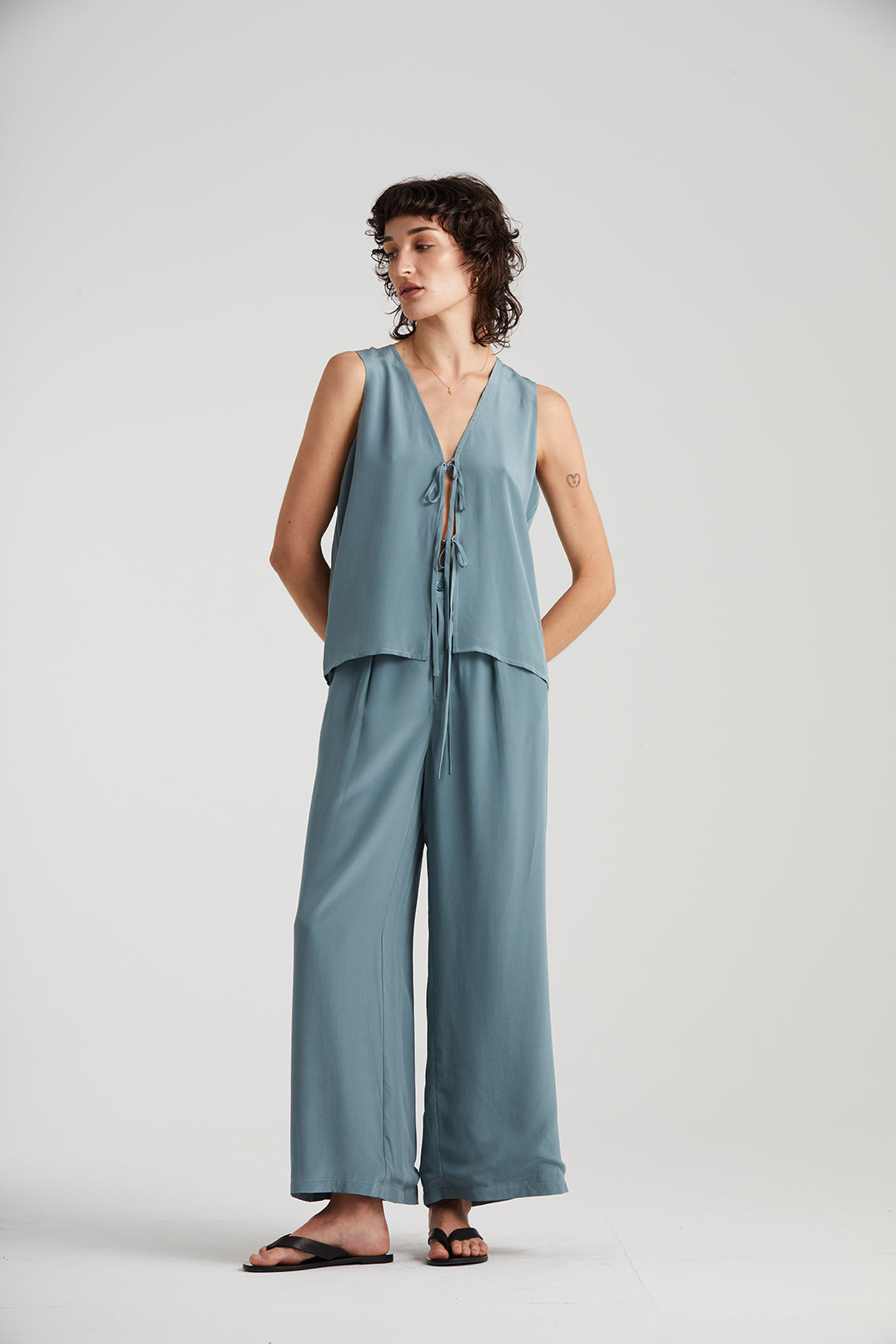 The 7/8 Tailored Silk Pant| Hailstorm Silk $440