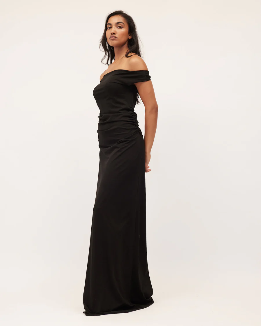 Vera To The Floor | Black $355